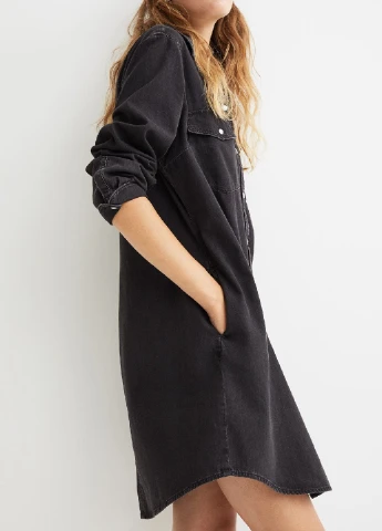 Черное платье H&M однотонное