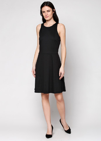 Чорна кежуал сукня з посадкою по талії H&M однотонна