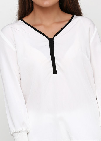 Біла демісезонна блуза TATU