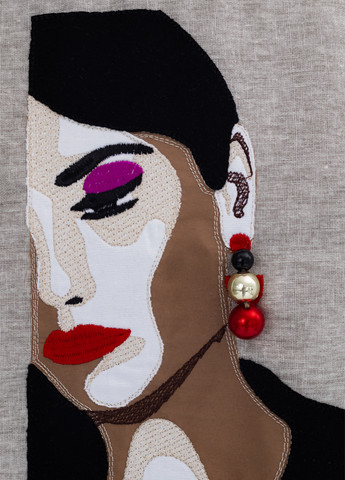 Белый свитшот Nora Kvittin однотонный нашивки, аппликация, вышивка, бусины (301079932)