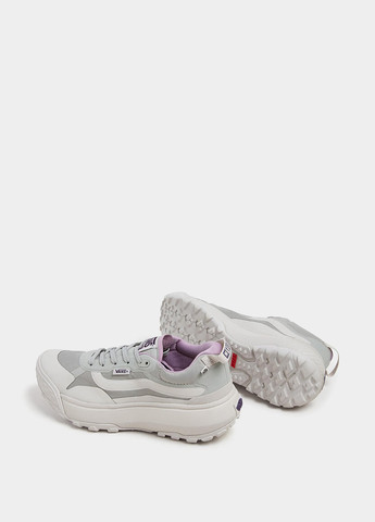 Світло-сірі всесезонні кросівки Vans