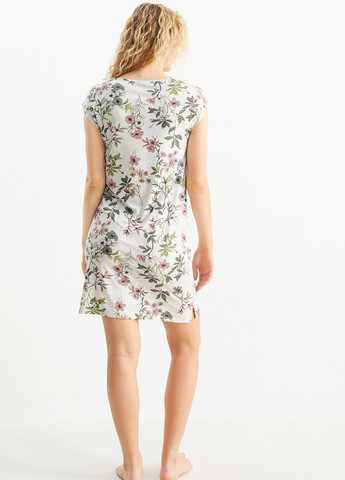 Светло-серое кэжуал платье платье-футболка C&A с цветочным принтом