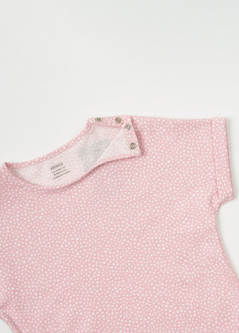 Розовая летняя футболка KRAKO