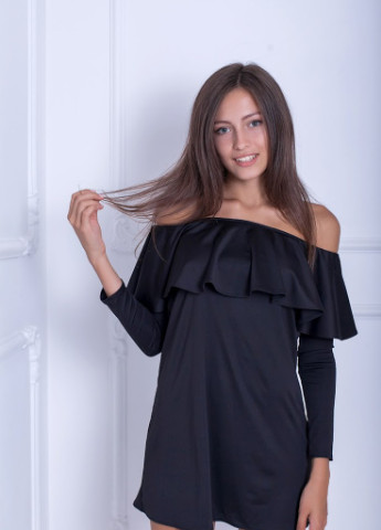 Чорна кежуал зручне вільне плаття зі спущеними плечима і басками felisity Podium однотонна