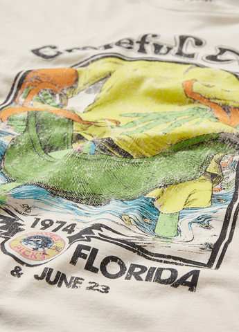 Бежева футболка C&A