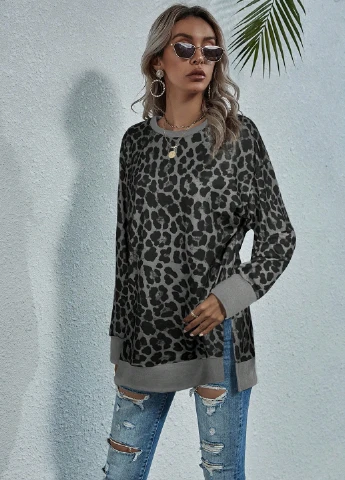 Серый демисезонный свитер SHEIN