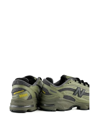 Оливкові кросівки m1000ea демісезон New Balance 1000 Dark