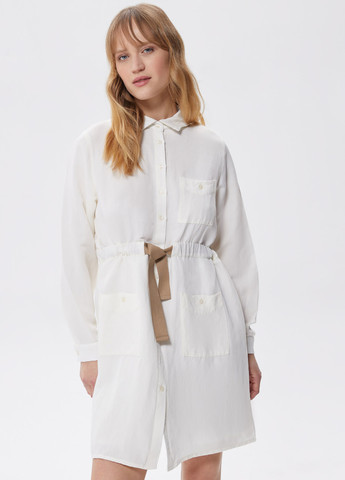 Белое кэжуал платье рубашка Lacoste однотонное