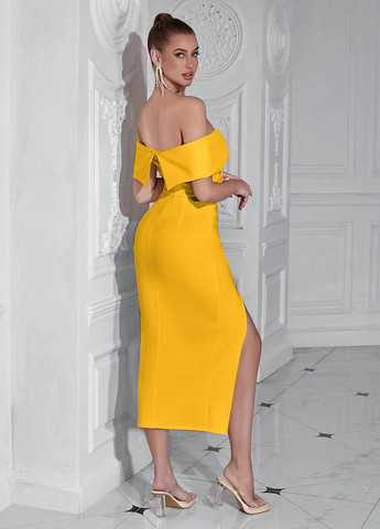 Желтое вечернее платье с открытыми плечами SHEIN однотонное