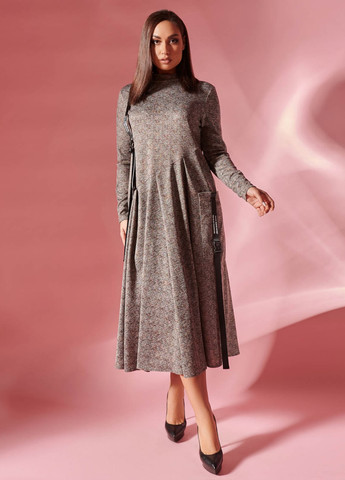 Коричневое кэжуал платье клеш LibeAmore с абстрактным узором