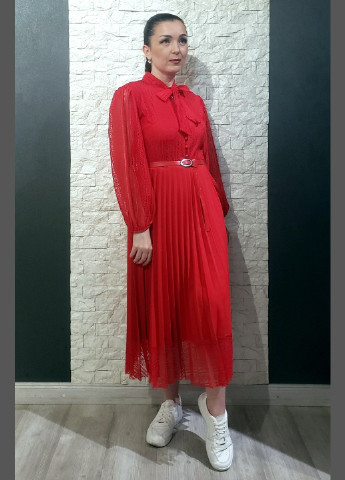 Червона кежуал сукня плісована di classe однотонна