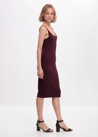 Бордовое кэжуал платье платье-майка H&M однотонное