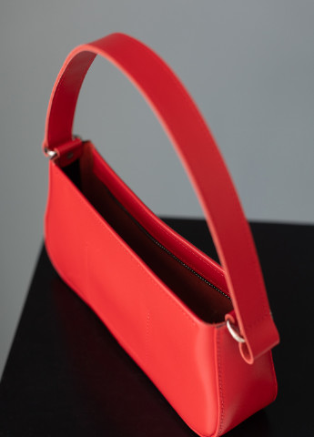 Изящная женская сумка из натуральной кожи с легким глянцем красного цвета Boorbon (253342372)