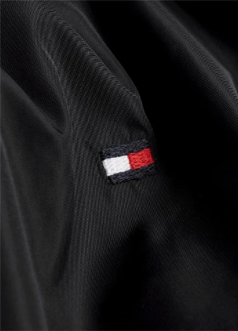 Чорна демісезонна куртка Tommy Hilfiger