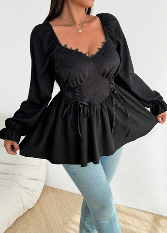 Чёрная блуза с баской SHEIN