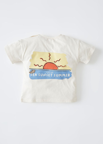 Молочна літня футболка DeFacto