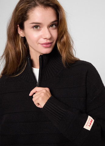 Черный зимний свитер PRPY