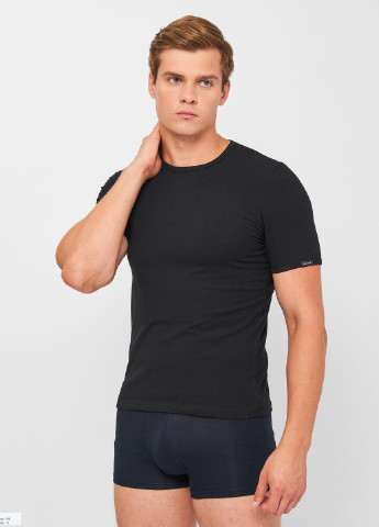 Черная футболка мужская new high emotion черный 532 Cornette