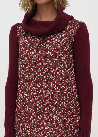 Бордова кежуал сукня Sassofono з абстрактним візерунком