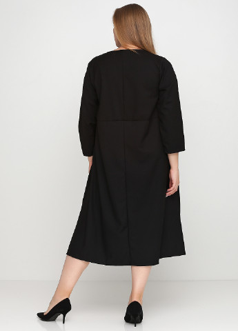 Черное кэжуал платье 159 С однотонное