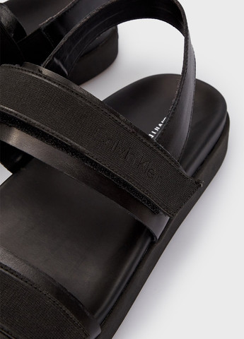 Кэжуал сандалии Calvin Klein на липучке