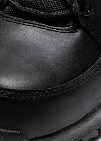 Черные осенние ботинки Nike