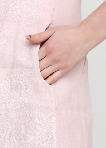 Светло-розовое кэжуал платье Puro Lino фактурное
