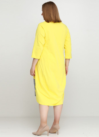 Желтое кэжуал платье 158С в полоску