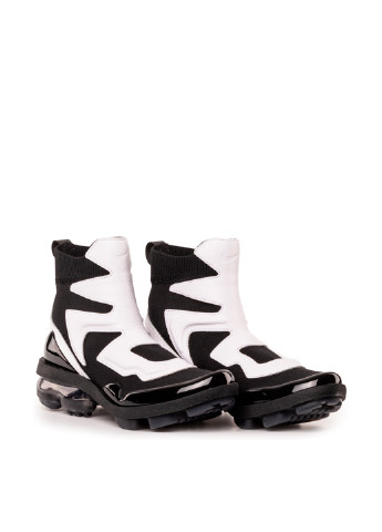 Черно-белые всесезонные кроссовки Nike W VAPORMAX LIGHT II