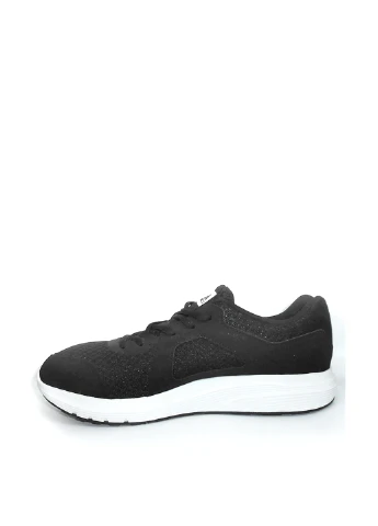 Черные всесезонные кроссовки adidas