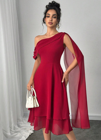 Красное праздничный, вечернее платье клеш SHEIN однотонное