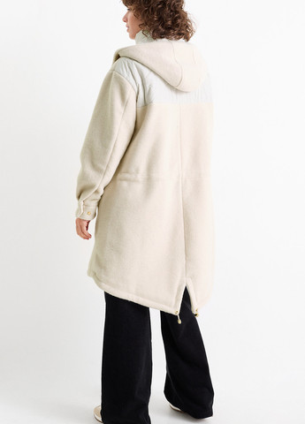 Бежева демісезонна куртка C&A