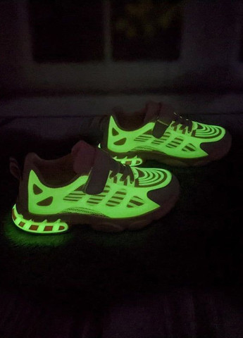 Рожеві осінні кросівки Lion