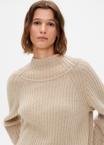 Бежевый зимний свитер Promin