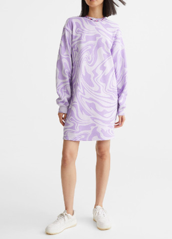 Світло-фіолетова спортивна сукня H&M з абстрактним візерунком