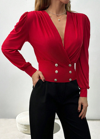 Красная блуза на запах SHEIN