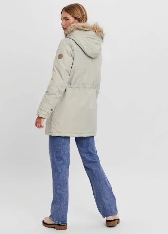 Світло-сіра демісезонна куртка Vero Moda
