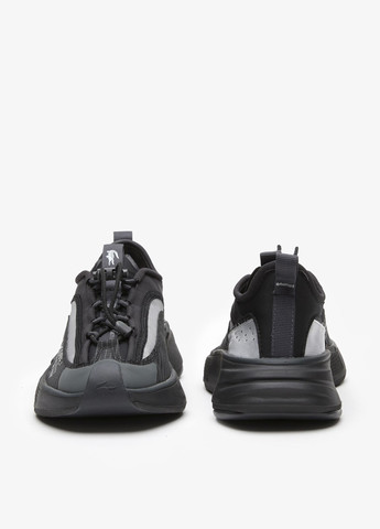 Черные демисезонные кроссовки Lacoste