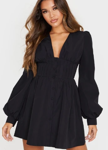 Черное кэжуал платье клеш PrettyLittleThing однотонное
