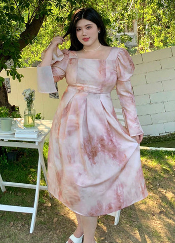 Светло-розовое кэжуал платье клеш SHEIN с цветочным принтом