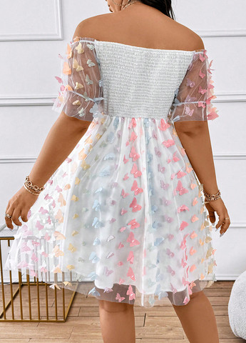 Белое кэжуал платье клеш, с открытыми плечами SHEIN однотонное