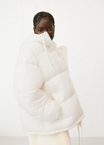 Біла зимня куртка H&M