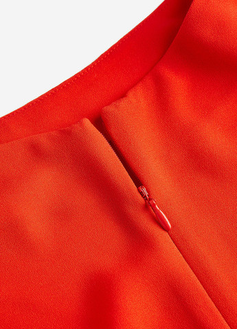 Красное кэжуал платье а-силуэт H&M однотонное