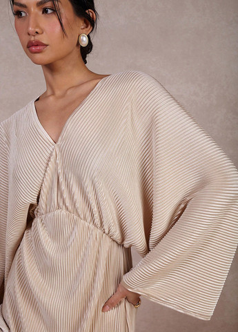 Кремова кежуал сукня оверсайз, плісована SHEIN однотонна