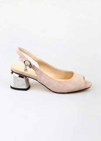Пудровые босоножки Loris Bottega