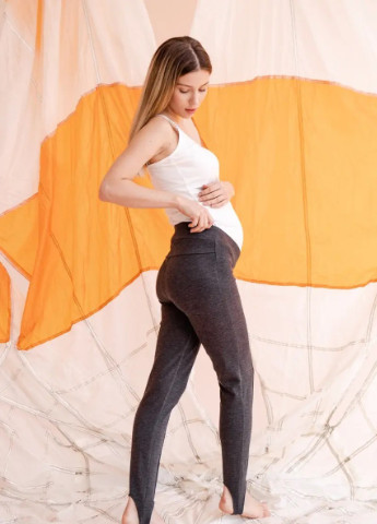Серые демисезонные серые брюки леггинсы для беременных трикотажные с высоким животиком со штрипками To Be