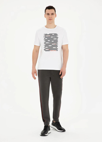 Біла футболка Pierre Cardin