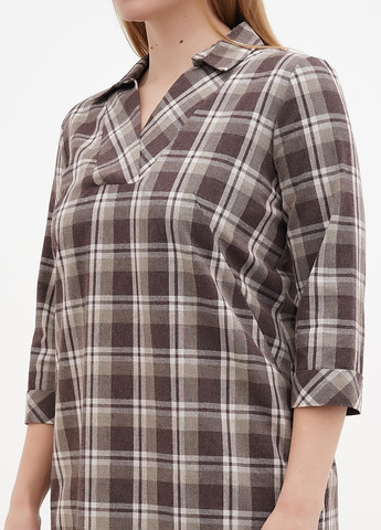 Коричневое кэжуал платье Sassofono в клетку