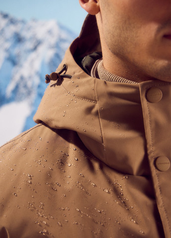 Світло-коричнева зимня куртка Springfield