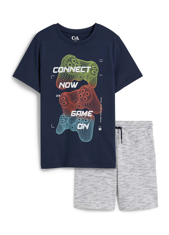 Комбинированный летний комплект (футболка, шорты) C&A